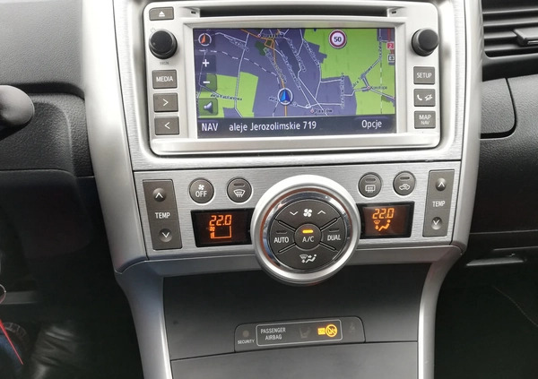 Toyota Verso cena 35900 przebieg: 187000, rok produkcji 2012 z Piastów małe 277